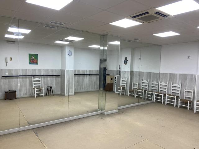 Local comercial en zona Edisol- Marrubial photo 0