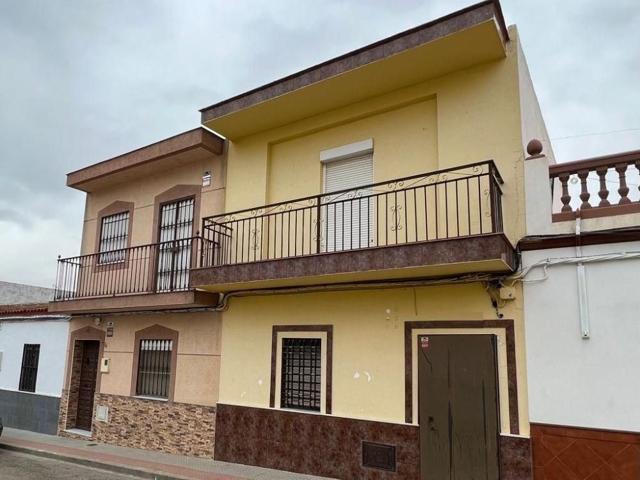 Casa En venta en Calle Pico Limón, 15, Dos Hermanas photo 0