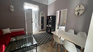 Casa terrera de un dormitorio amueblada photo 0