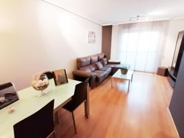 Se vende Piso seminuevo en la zona de Maltravieso Casaplata. photo 0