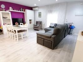 Se vende Piso Reformado en Pleno Centro de Cáceres. Junto a Edificio Múltiples - Virgen de Guadalupe photo 0