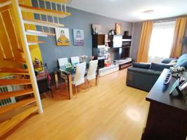 Piso de 4 dormitorios, 2 Baños, Garaje y Trastero en Caceres photo 0