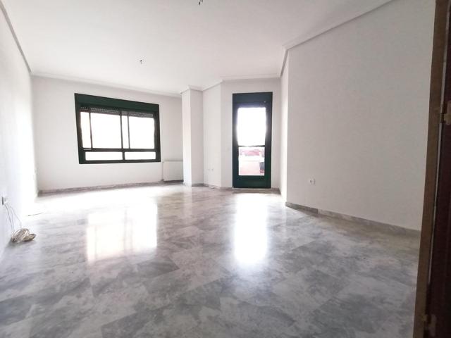 Espectacular Piso con Garaje en Vivero, Cáceres - Ideal para Familias photo 0