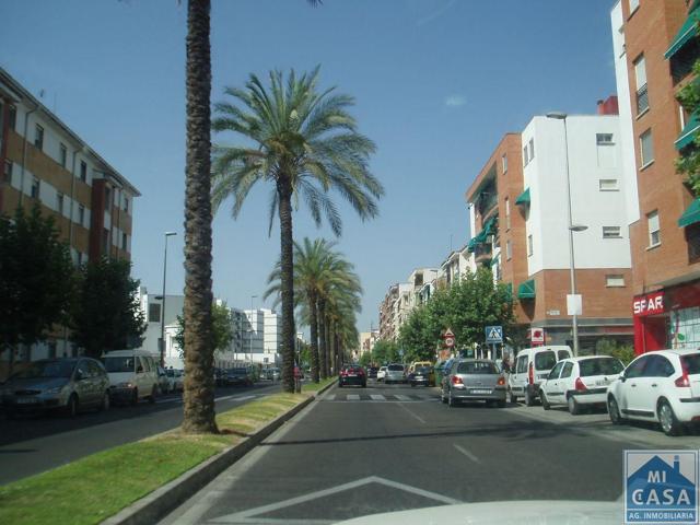 Local En venta en Juan Carlos I, Mérida photo 0