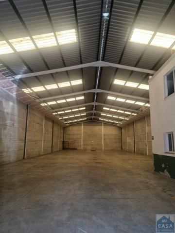 Nave Industrial En alquiler en 06804, Mérida photo 0