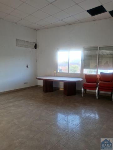 Nave Industrial En alquiler en 06808, Mérida photo 0