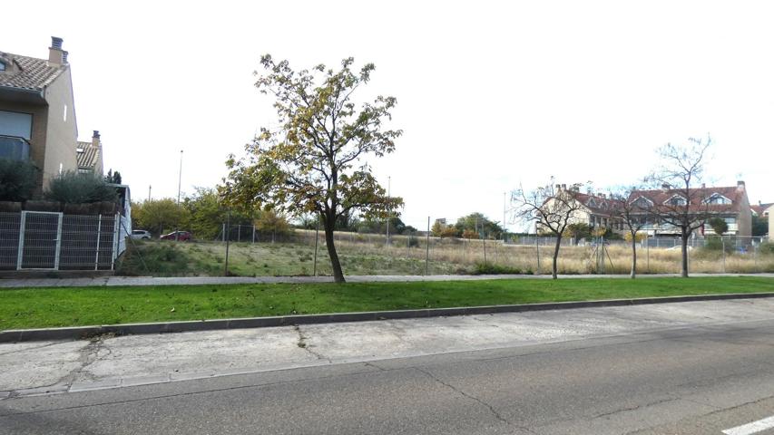 TERRENO EN SUELO URBANO EN UTEBO (ZARAGOZA) photo 0