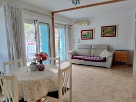 ¡Descubre este espectacular apartamento en la Costa Brava! photo 0