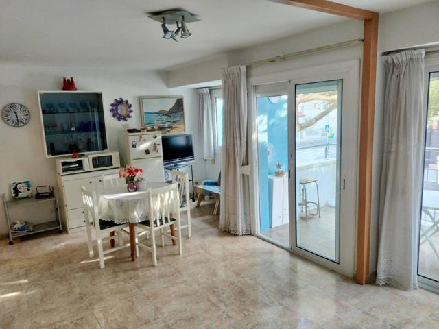 ¡Descubre este espectacular apartamento en la Costa Brava! photo 0
