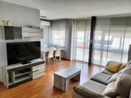 Exclusivo último piso con trastero y plaza doble a un paso del centro photo 0