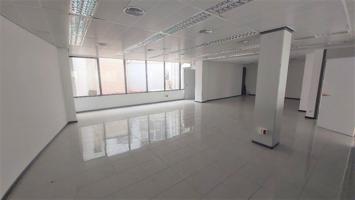 VIVIENDA EN VENTA O ALQUILER EN PLAZA ARENAL photo 0