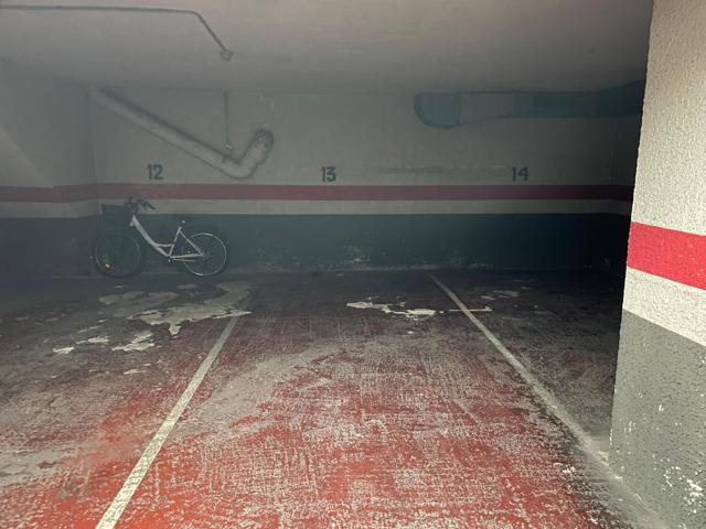 Plaza de aparcamiento - Barcelona photo 0