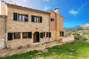 OPORTUNIDAD - Casa con Vistas Panorámicas en el Corazón de Puigpunyent photo 0