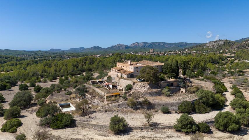 Finca rústica muy exclusiva en Calvià: 2.322.100 m² de naturaleza pura y privacidad photo 0