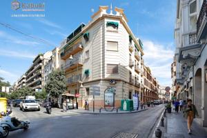 Magnífica oficina en una de las calles más concurridas de Granada, Calle San Antón esquina-Alhamar photo 0