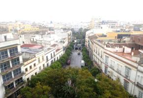 PISO DE 4 DORMITORIOS Y TERRAZA EN ZONA CENTRO photo 0