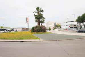 PISO DE 4 DORMITORIOS ZONA OESTE photo 0