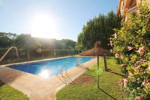 PISO CON APARCAMIENTO Y TRASTERO EN CHAPIN photo 0