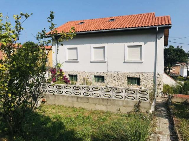 Casa En venta en Calle Madre Soledad, Los Castros, Santander photo 0