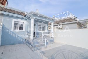 🏡 ADOSADO TOTALMENTE REFORMADO EN ESTILO MODERNO CON JARDÍN PRIVADO EN EL CHAPARRAL (TORREVIEJA) photo 0