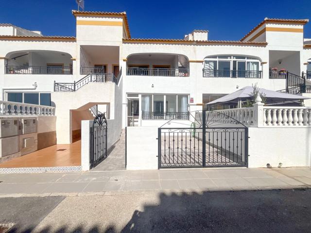 🏡 Apartamento Reformado con Jardín Privado y piscina comunitaria en Vistabella Golf, Orihuela photo 0