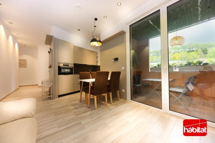.¡ESPECTACULAR VIVIENDA CASI A ESTRENAR A TAN SOLO 3 MINUTOS DEL CENTRO DE PAMPLONA! photo 0