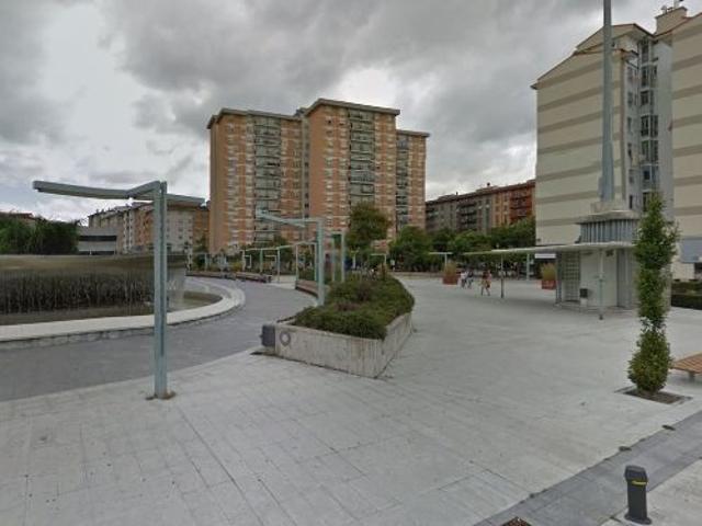 Parking En alquiler en Ayuntamiento, Ansoain photo 0