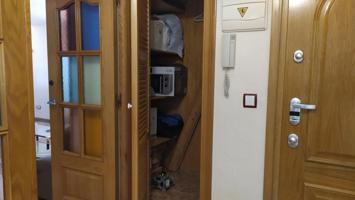 ESTUPENDO PISO CERCA PLAZA ESPAÑA CON DOS ENORMES DORMITORIOS Y DOS BAÑOS photo 0