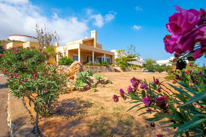 MAGNIFICO CHALET EN CALA FLORES EN PARCELA DE 5.600 M² photo 0