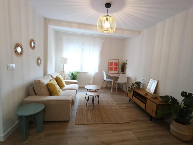 Inmocartago te ofrece este piso totalmente reformado con todos los muebles a estrenar photo 0