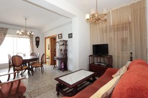 INMOCARTAGO VENDE BONITO Y GRAN PISO ORENTACION MIXTA PEGADO PLAZA SALESAS DE 107 METROS CONSTRUIDOS photo 0
