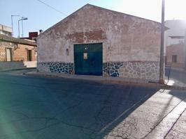 Inmocartago pone a la venta una cochera-almacén con acceso por tres calles photo 0