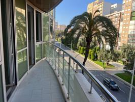 PISO DE MAS DE 180 M² CON 5 DORMITORIOS EN ALAMEDA DE SAN ANTON photo 0