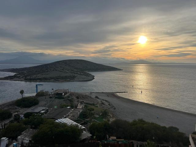 PISO DE 2 DORMITORIOS JUNTO A CLUB NAUTICO ENTREMARES DISPONIBLE A PARTIR DE SEPTIEMBRE photo 0