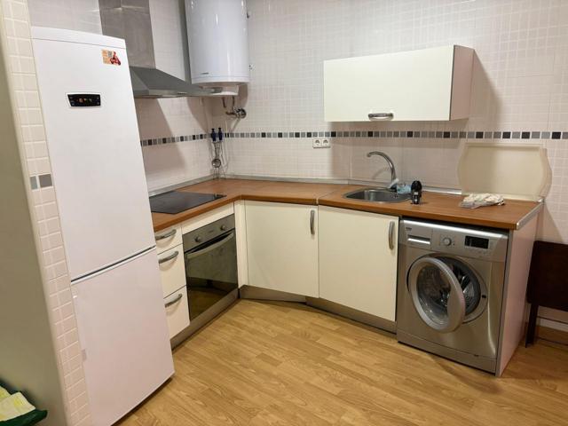 PISO DE UN DORMITORIO EN EL CASCO ANTIGUO photo 0