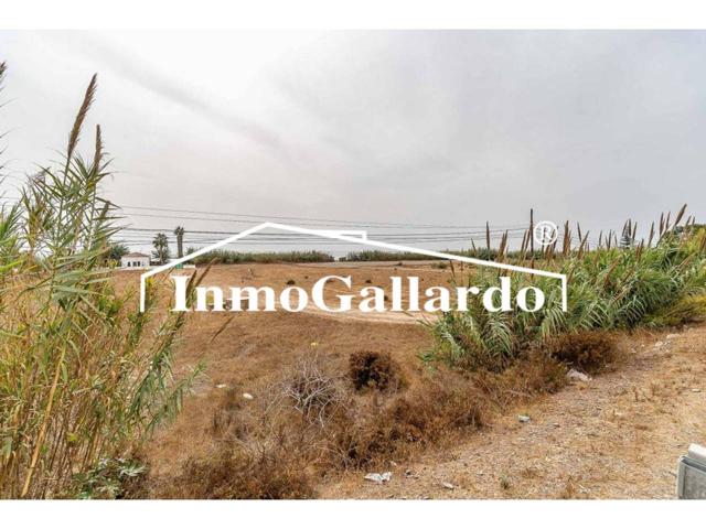 Solar en venta en Benajarafe photo 0
