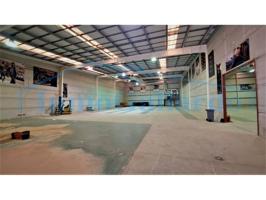Nave industrial de 903 m² en el Parque Tecnológico con excelente comunicación photo 0