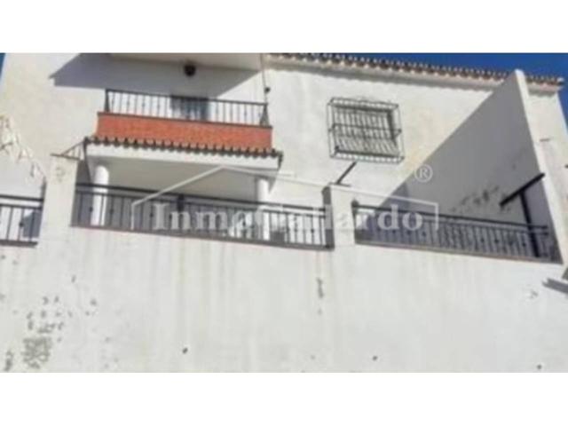 Casa en venta en Moclinejo pueblo photo 0