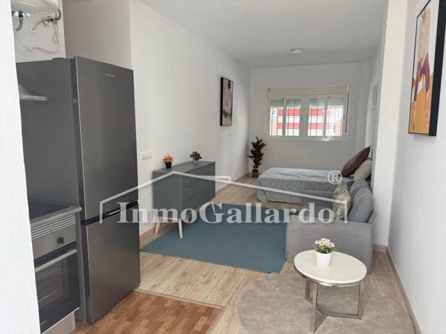 Hermoso Bajo en venta con parking, en Camino de Suarez. photo 0