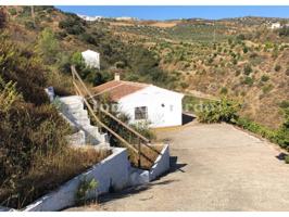Venta de bonita finca rústica con 10.000 en Colmenar photo 0