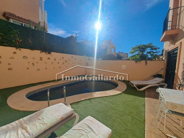 precioso chalet adosado photo 0