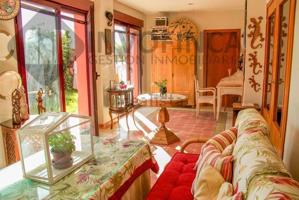 EXCLUSIVO CHALET DE LUJO Y FINCA RÚSTICA photo 0