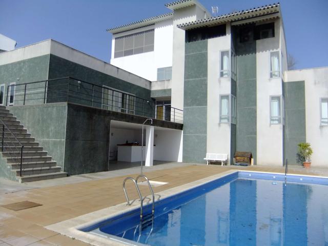 NOVEDAD EXCLUSIVO CHALET INDEPENDIENTE DE LUJO EN VENTA EN LAS VAGUADAS photo 0
