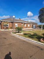 GRAN CHALET INDEPENDIENTE EN UNA SOLA PLANTA EN LA URB.DEHESILLA DE CALAMON photo 0