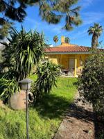 GRAN OPORTUNIDAD UNICA SE VENDE CHALET CON PARCELA DE 1450M2 CENTRICO DENTRO DE BADAJOZ photo 0
