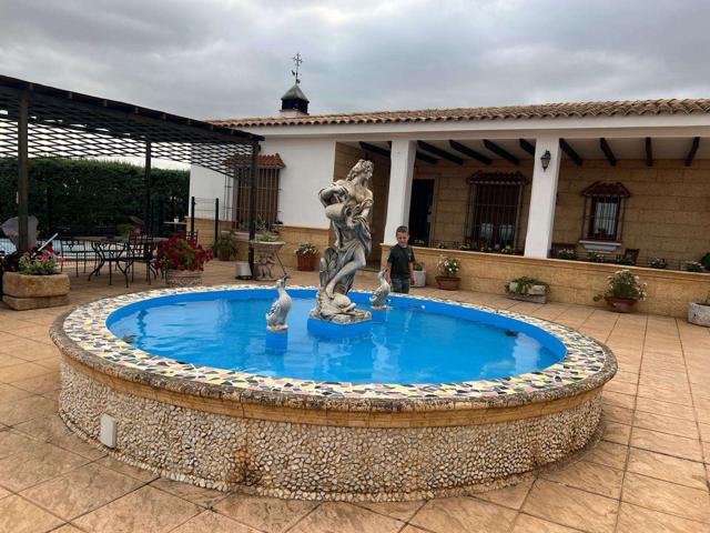 OPORTUNIDAD GRAN CHALET SEMINUEVO MÁS FINCA RUSTICA photo 0