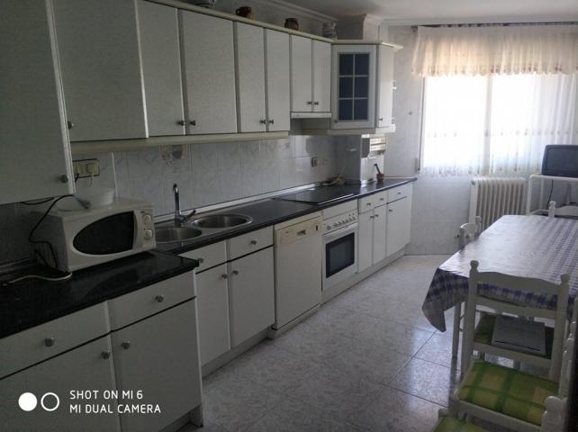 SE VENDE PISO EN VALENCIA DE DON JUAN, AMUEBLADO, COCINA, SALÓN, BAÑO, 3 HAB, PARA ENTRAR A VIVIR photo 0