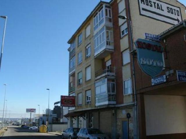 Piso En venta en Trobajo Del Camino, San Andrés Del Rabanedo photo 0