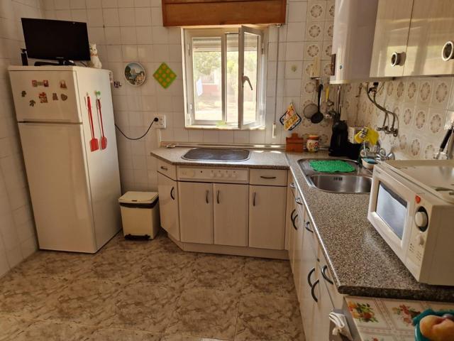 SE VENDE CASA EN MATANZA, DOS PLANTAS, COCHERA, COCINA DE VERANO Y AMPLIO PATIO. photo 0