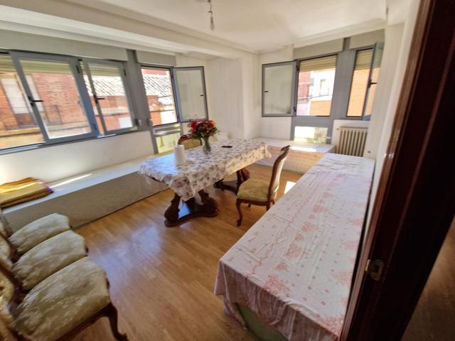 SE VENDE PISO EN VALENCIA DE DON JUAN, CENTRO, 3 HAB., SALÓN, COCINA Y BAÑO, 1º SIN ASCENSOR. photo 0
